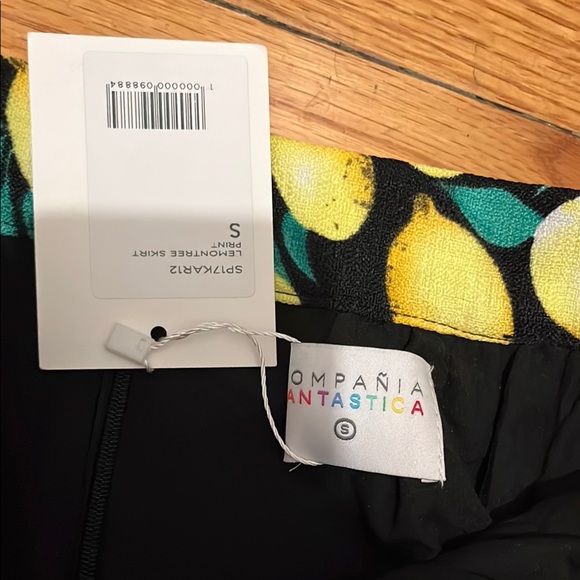 NWT Compania Fantastica Lemontree A-Line Skirt - Picture 6 of 9